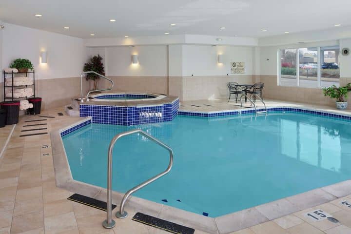 Pool 16 of 33
